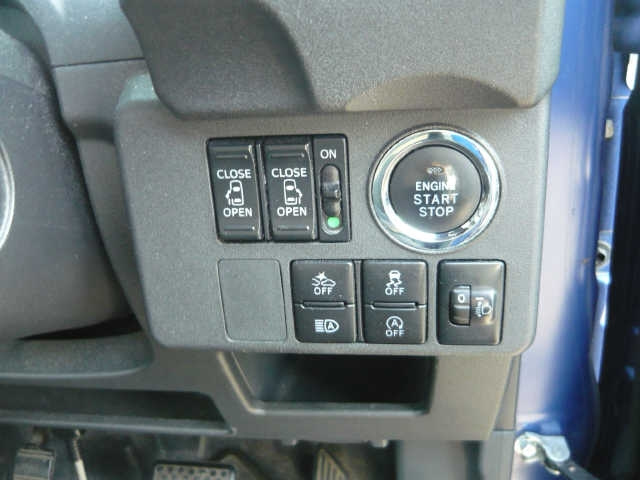 TOYOTA PIXIS MEGA 2018