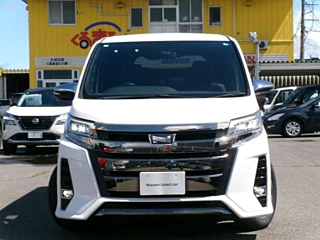 TOYOTA NOAH 2020