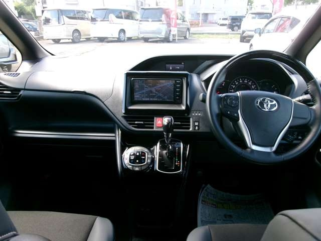TOYOTA NOAH 2020