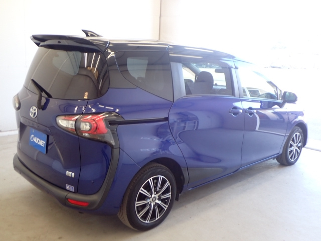 TOYOTA SIENTA 2021
