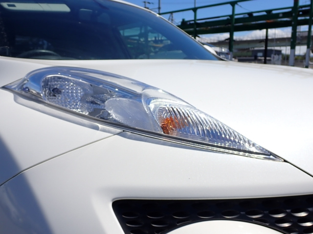 NISSAN JUKE 2012