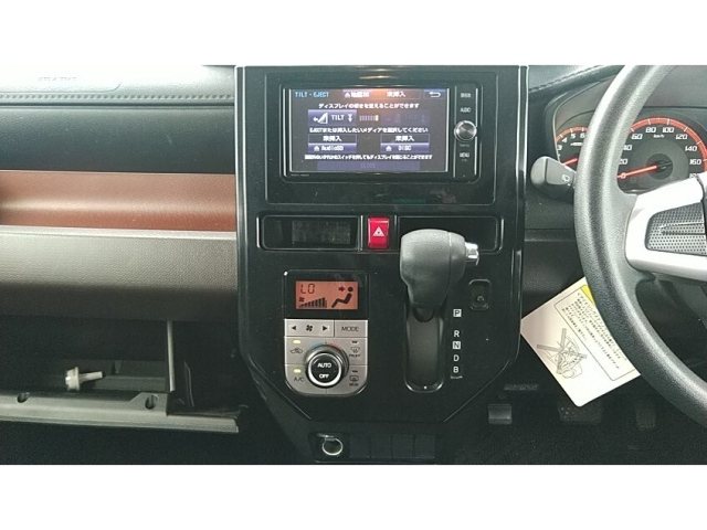 TOYOTA ROOMY 2017