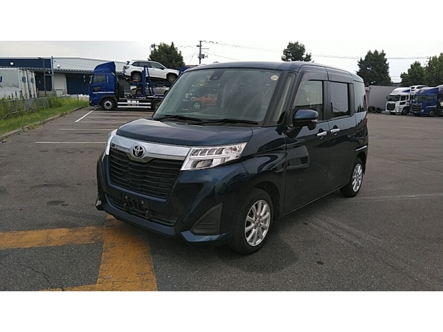 TOYOTA ROOMY 2017