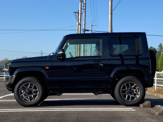 SUZUKI JIMNY 2025