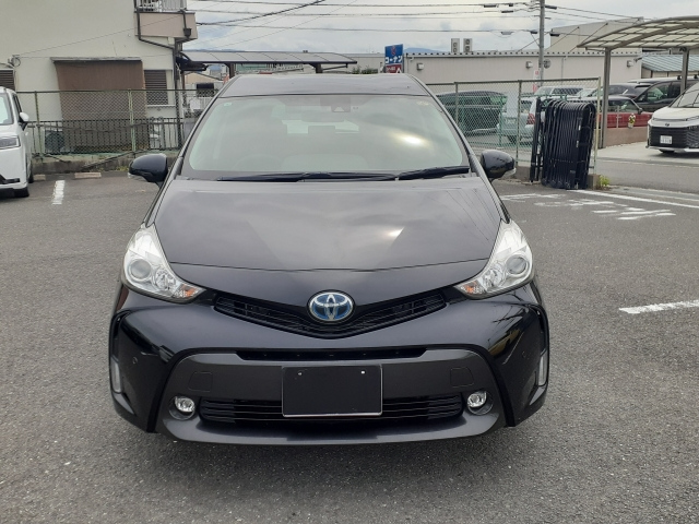 TOYOTA PRIUS ALPHA 2017