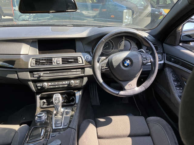 BMW 5 SERIES 2012