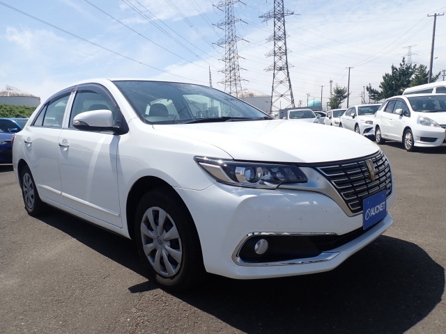 TOYOTA PREMIO 2020