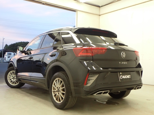 VOLKSWAGEN T-ROC 2023