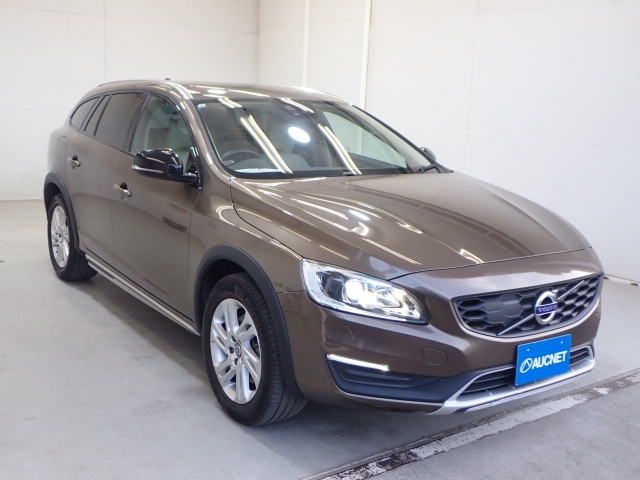 VOLVO V60 2017