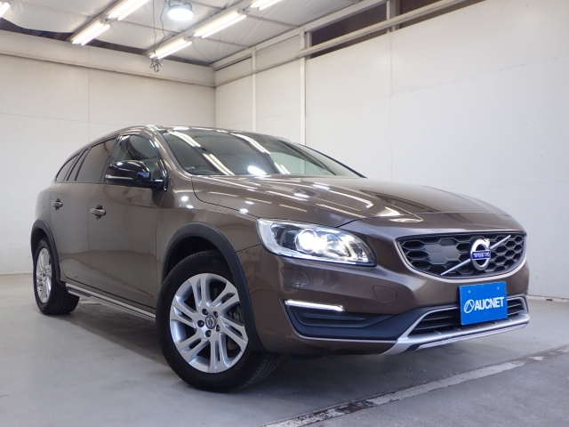 VOLVO V60 2017