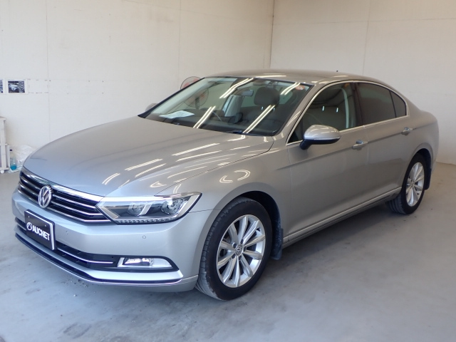 VOLKSWAGEN PASSAT 2017