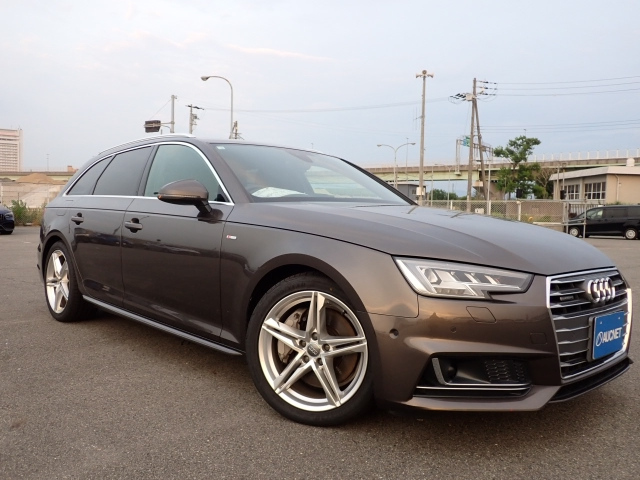 AUDI A4 2016