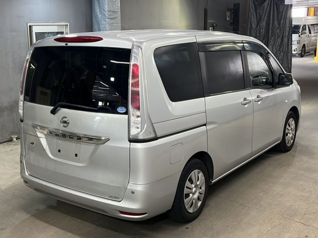NISSAN SERENA 2013