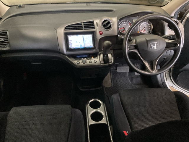 HONDA STREAM 2009