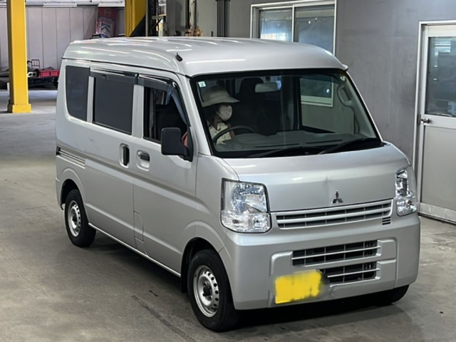 MITSUBISHI MINICAB VAN 2020
