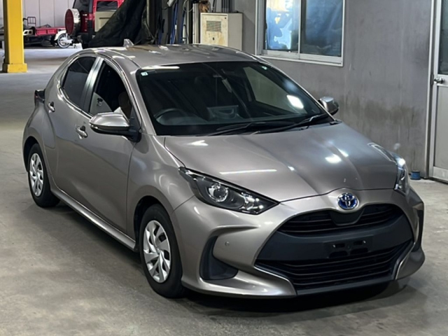 TOYOTA YARIS 2021
