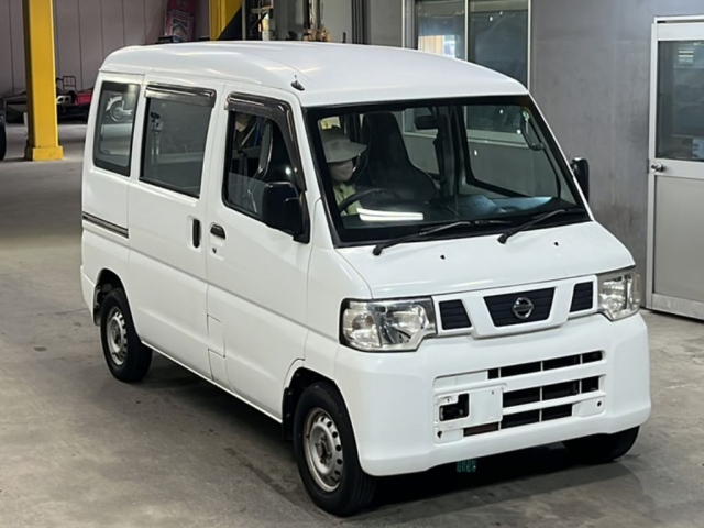 NISSAN CLIPPER VAN 2013