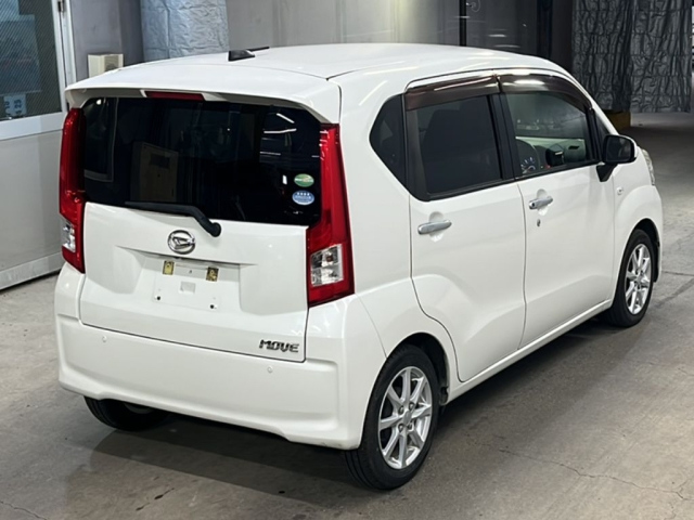 DAIHATSU MOVE 2015