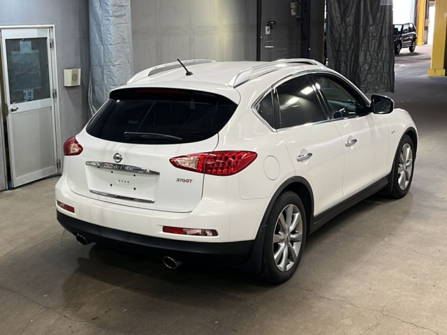 NISSAN SKYLINE CROSSOVER 2011