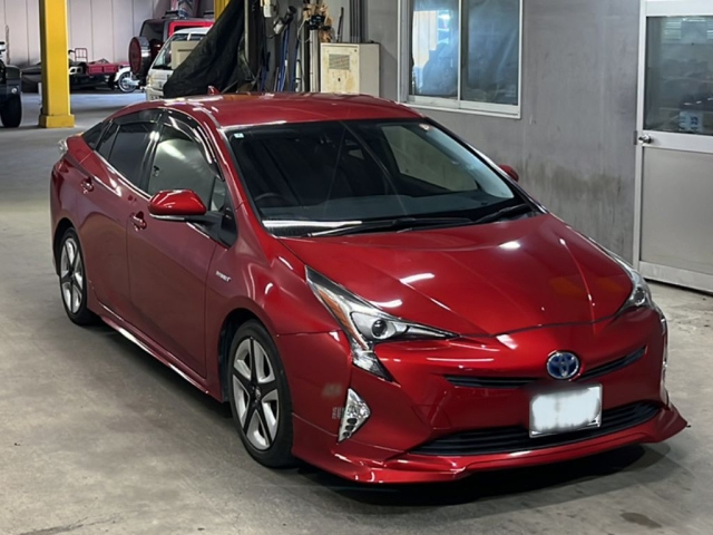 TOYOTA PRIUS 2016