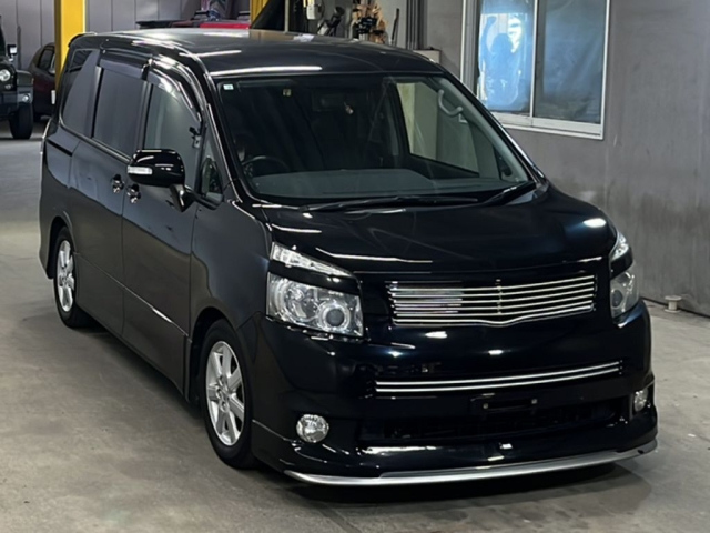 TOYOTA VOXY 2008