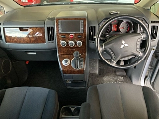 MITSUBISHI DELICA D5 2009