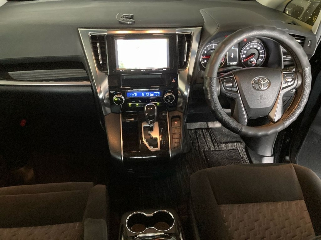 TOYOTA VELLFIRE 2015