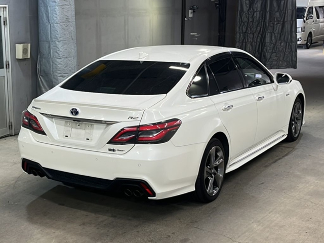TOYOTA CROWN 2018