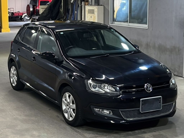 VOLKSWAGEN POLO 2014