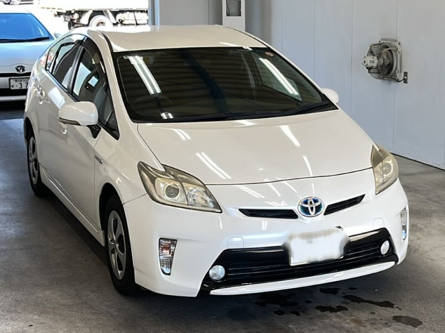 TOYOTA PRIUS 2012