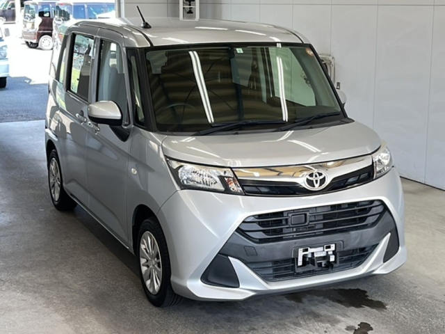 TOYOTA TANK 2017