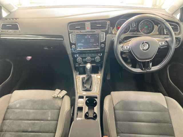 VOLKSWAGEN GOLF 2016