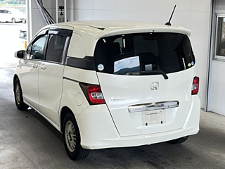 HONDA FREED 2011