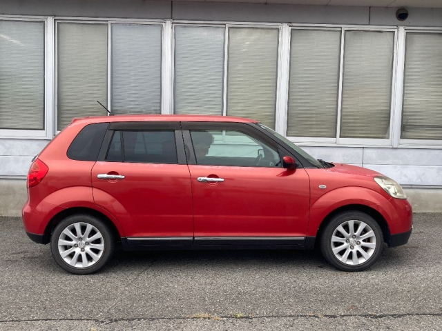 MAZDA VERISA 2010
