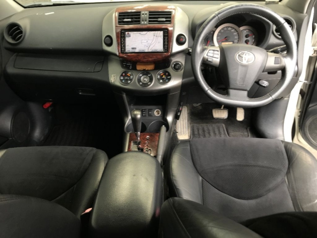 TOYOTA VANGUARD 2010