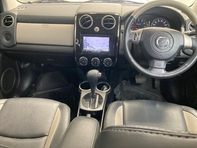 MAZDA VERISA 2013