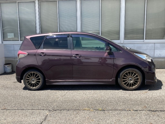 TOYOTA RACTIS 2014