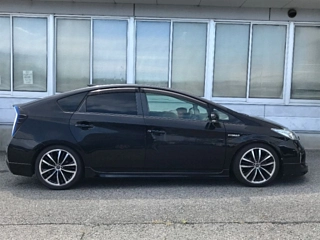TOYOTA PRIUS 2012