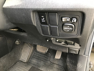 TOYOTA PRIUS 2012