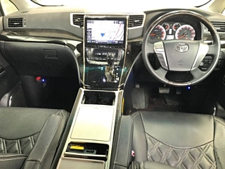 TOYOTA VELLFIRE 2014