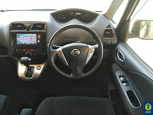 NISSAN SERENA 2012