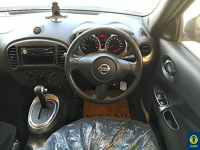 NISSAN JUKE 2010