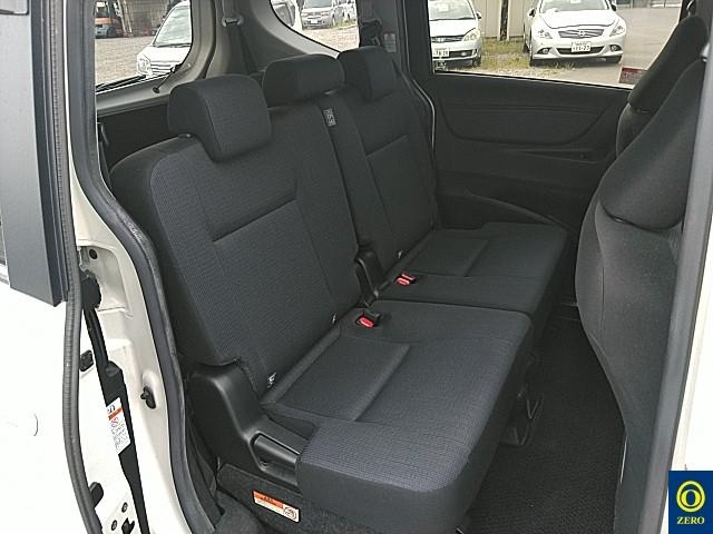 TOYOTA SIENTA 2018