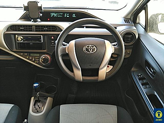 TOYOTA AQUA 2014