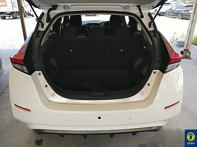 NISSAN LEAF 2023