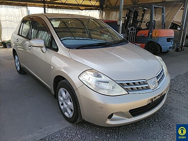 NISSAN TIIDA LATIO 2009