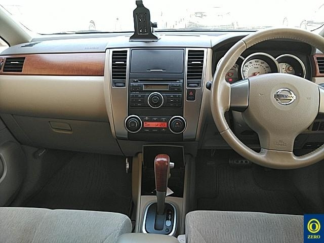 NISSAN TIIDA LATIO 2009