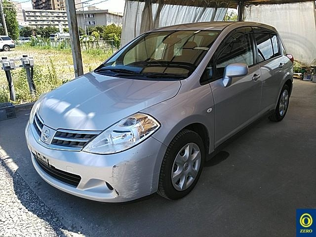NISSAN TIIDA 2010
