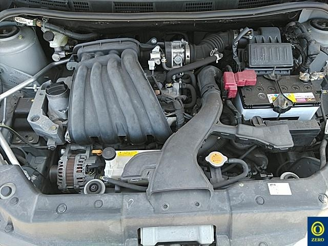 NISSAN TIIDA 2010
