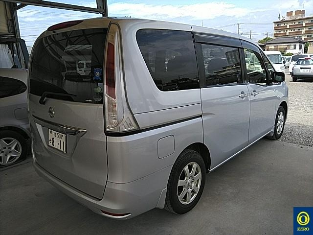 NISSAN SERENA 2012